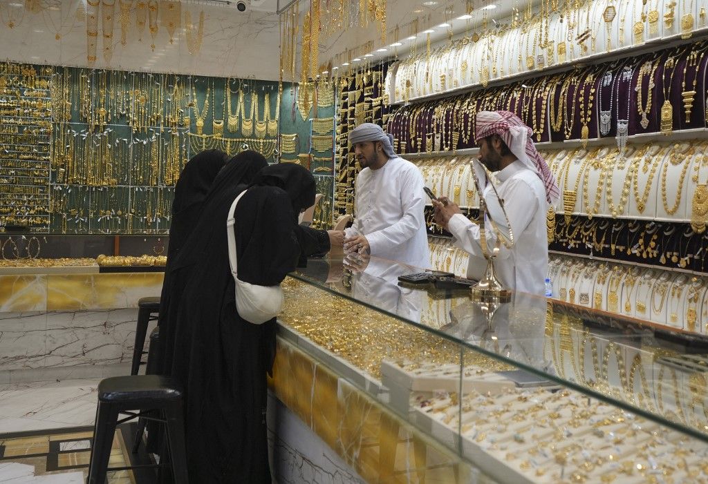 Dubai Gold Souk: A showcase of wealth and craftsmanship in the world’s largest gold market arany Dubaj