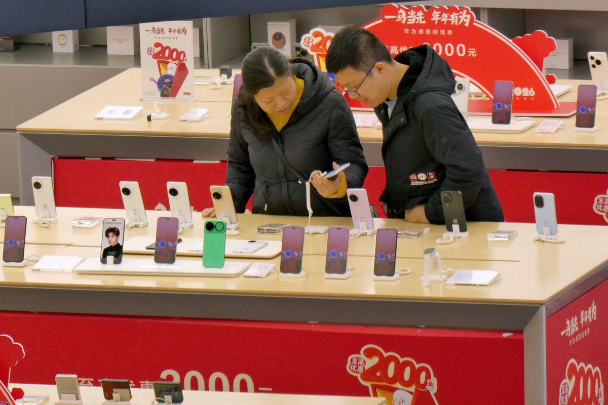 Nagy gyomros kapott Kína egyik a kínai okostelefon-piac: elszálltak az árak, veszélybe került a sikerrecept