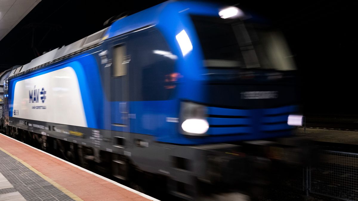 Elege lett Lázár János helyettesének, minden részletet feltárt a Budapest-Belgrád vasútvonalról: „Egyetlen szó sem igaz” 