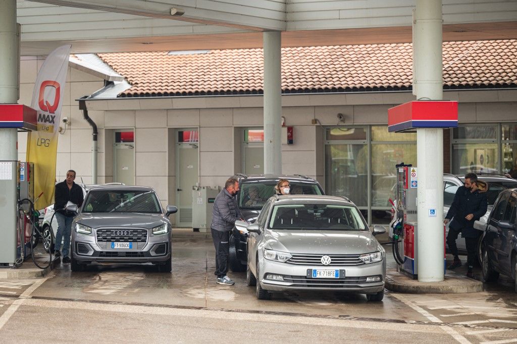 Szlovénia felszabadítja stratégiai olajtartalékainak egy részét