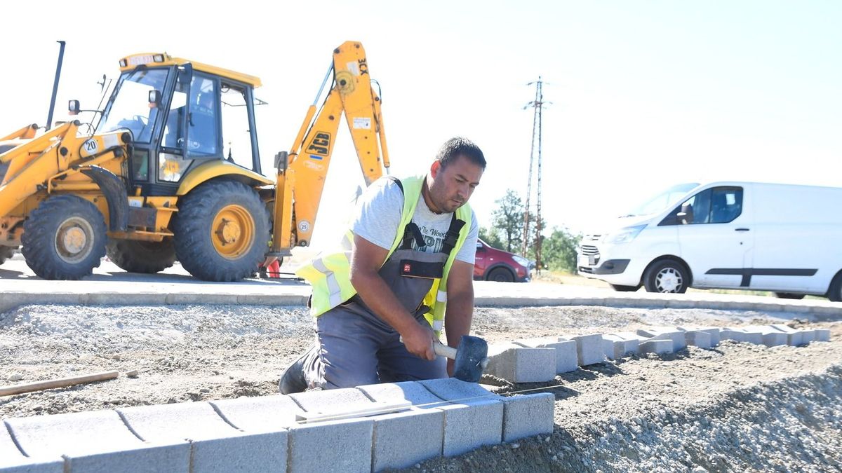 Hivatalos: elrajtolhat a vidék újabb beruházása, Lázár János két megyeszékhelyt köthet össze egy négysávos uttal 