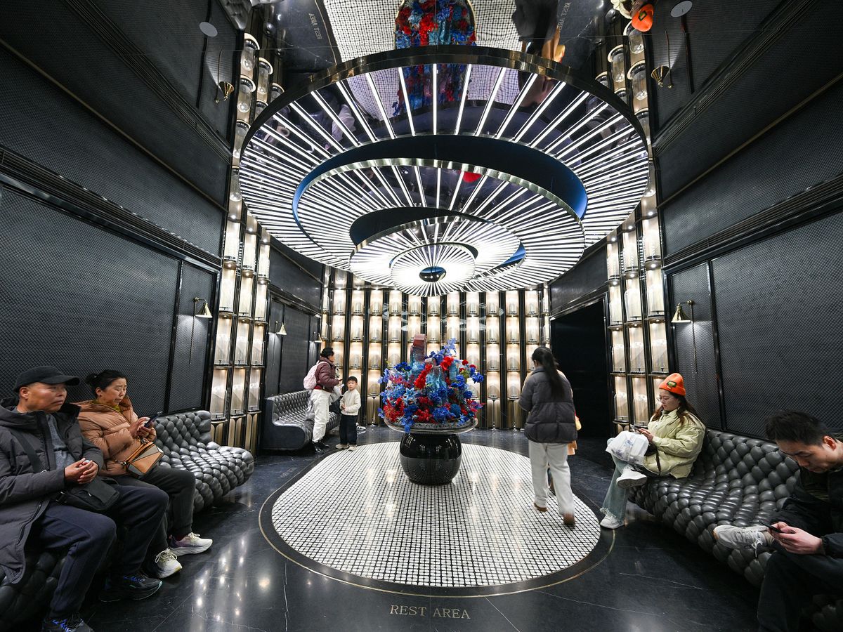 Nanjing Deji Plaza Become The World's Single Shopping Mall Sales Champion