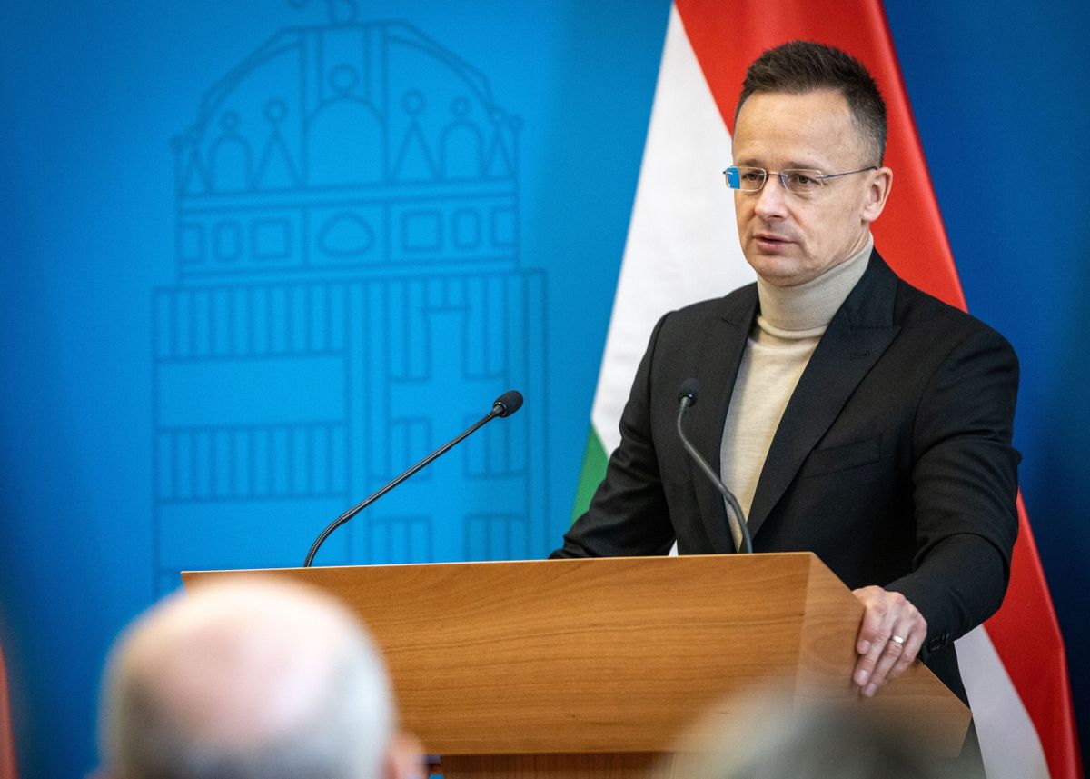 SZIJJÁRTÓ Péter Szijjártó Péter: Trump engedélyezi, Brüsszel tiltaná az orosz energia importját