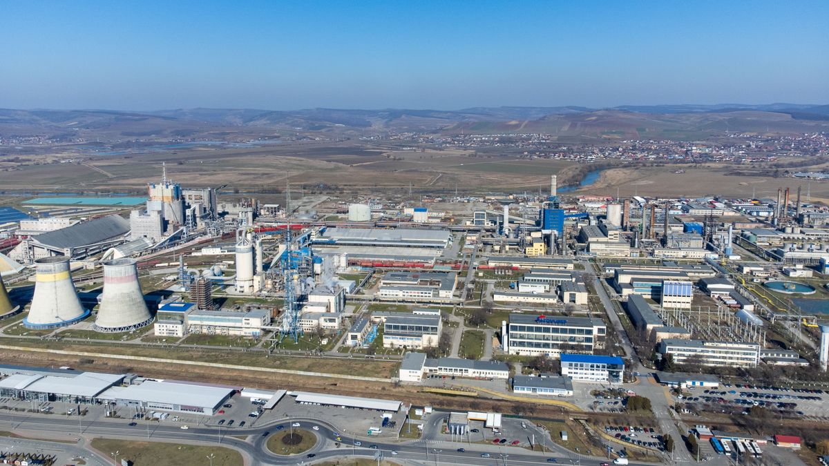 900 embert tesz az utcára a svájci multi Erdélyben, nem bírják tovább fizetni az embertelen rezsit – a szakszervezet könyörög, a románok csak egy módon hajlandók megmenteni 