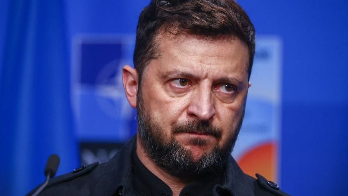 Szép csöndben kifújtak Ukrajna és Oroszország béketárgyalásai, Zelenszkijnek a fülébe ketyeg az óra 