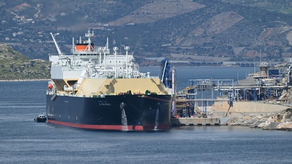 US LNG Unloaded At Revithoussa Terminal Near Athens eu