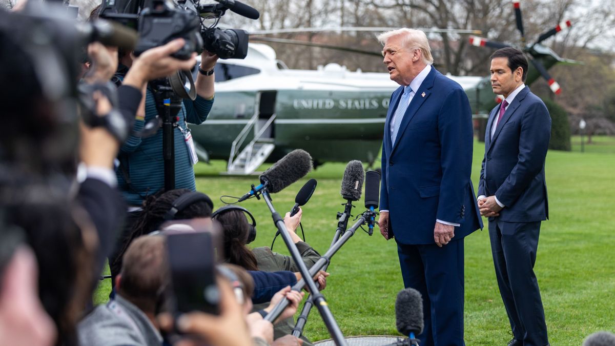 Ultimátumot adott Trump Iránnak - rettentő amerikai csapásra lehet számítani két nap múlva