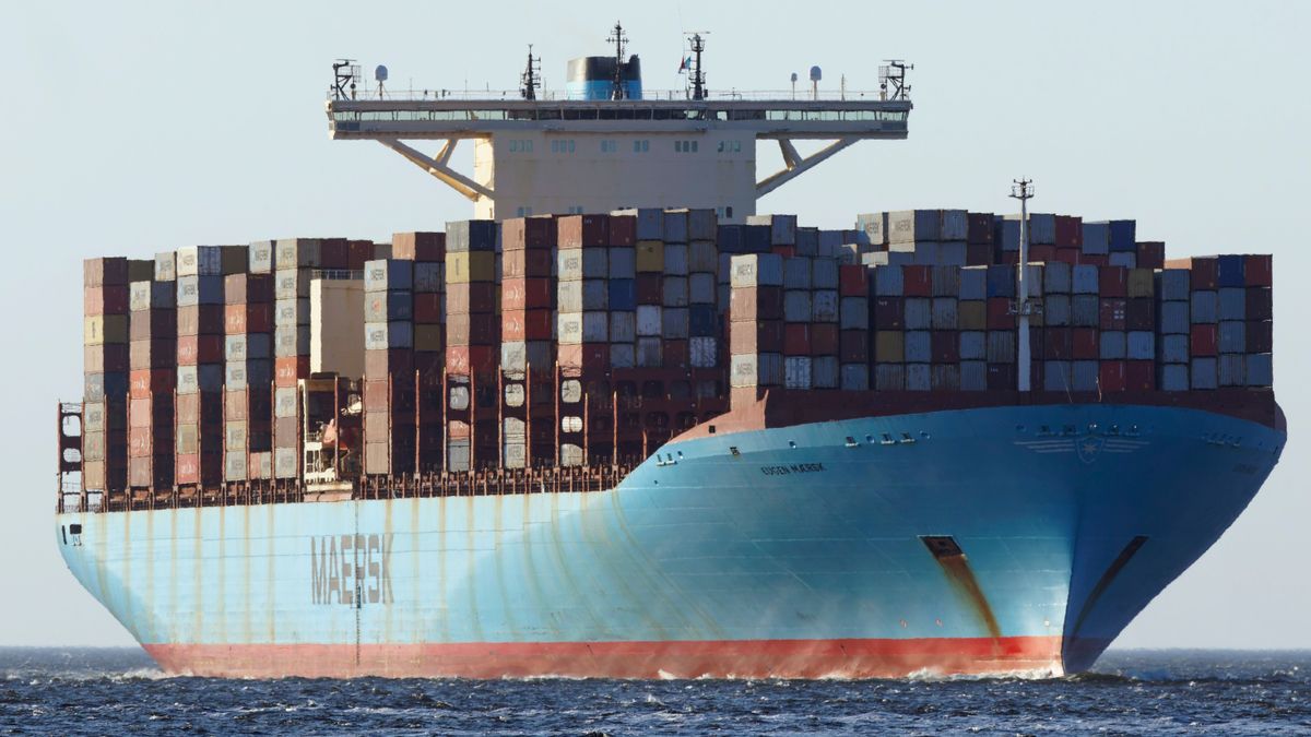 Menekülnek a szállítmányozási társaságok a Közel-Keletről: teljes sokkban a piac, újabb áremelkedési hullám jöhet