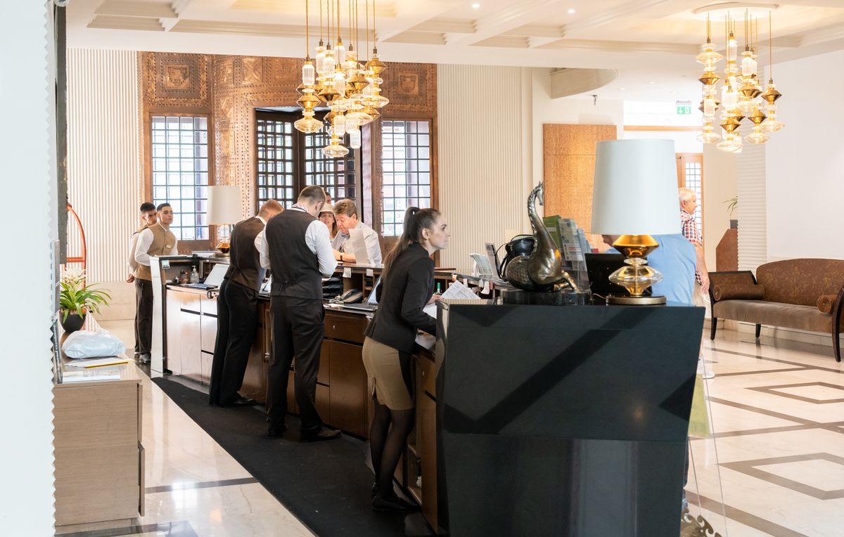 Milliárdos többletet termelt a magyar szolgáltatás-külkereskedelem – Németország maradt a legfontosabb partner Budapest,,Hungary,-,11,June,2019:,Reception,Of,Araz,Continental