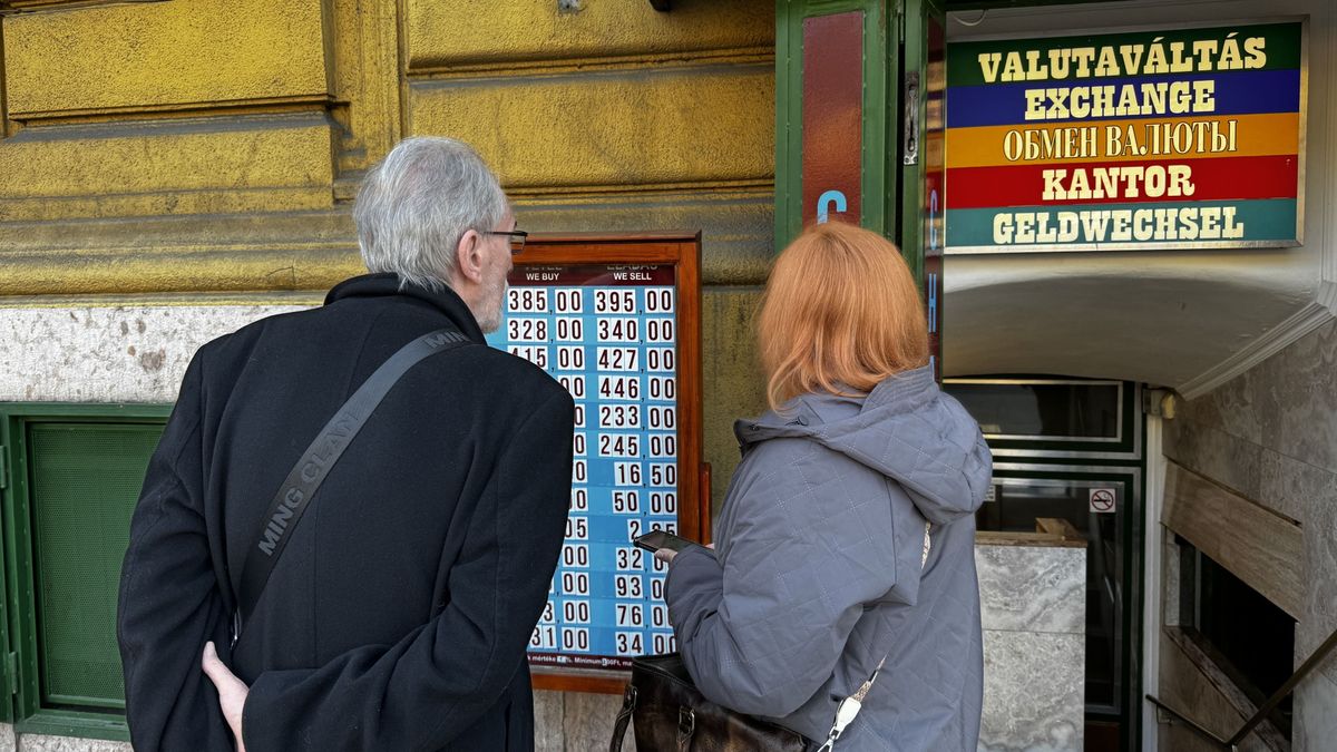 Keményen ütik a forintot, hónapok óta nem látott mélyponton az árfolyam 