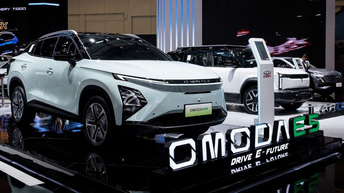 Már a Szegeden gyárat építő BYD-t is szorongatják a kínai riválisai – a magyar piacon is kesztyűt dobtak neki 