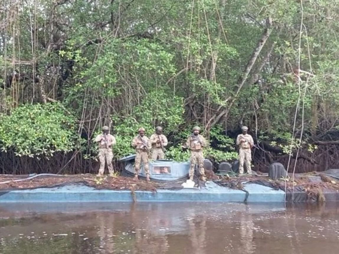 Új szintre lépett a drogkereskedelem: kokainszállító tengeralattjáróra csaptak le Ecuadorban. Fotó: Ecuadorean Defence Ministry
