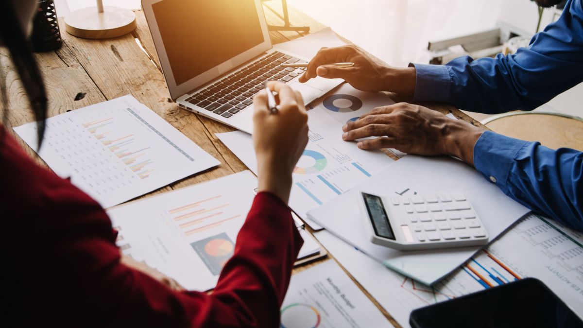 Meglepő fordulat a magyar munkaerőpiacon: tömeges felvételre készülnek a cégek 