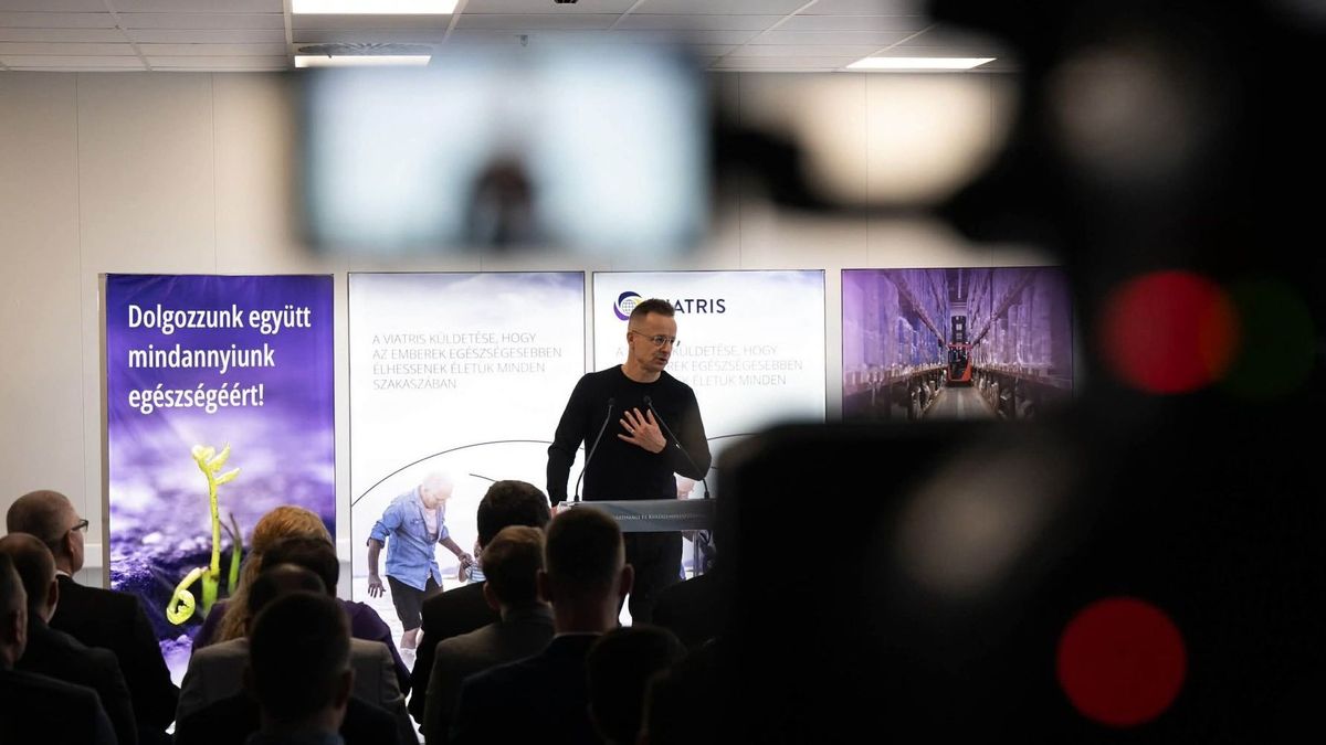 Szijjártó Péter Komárom