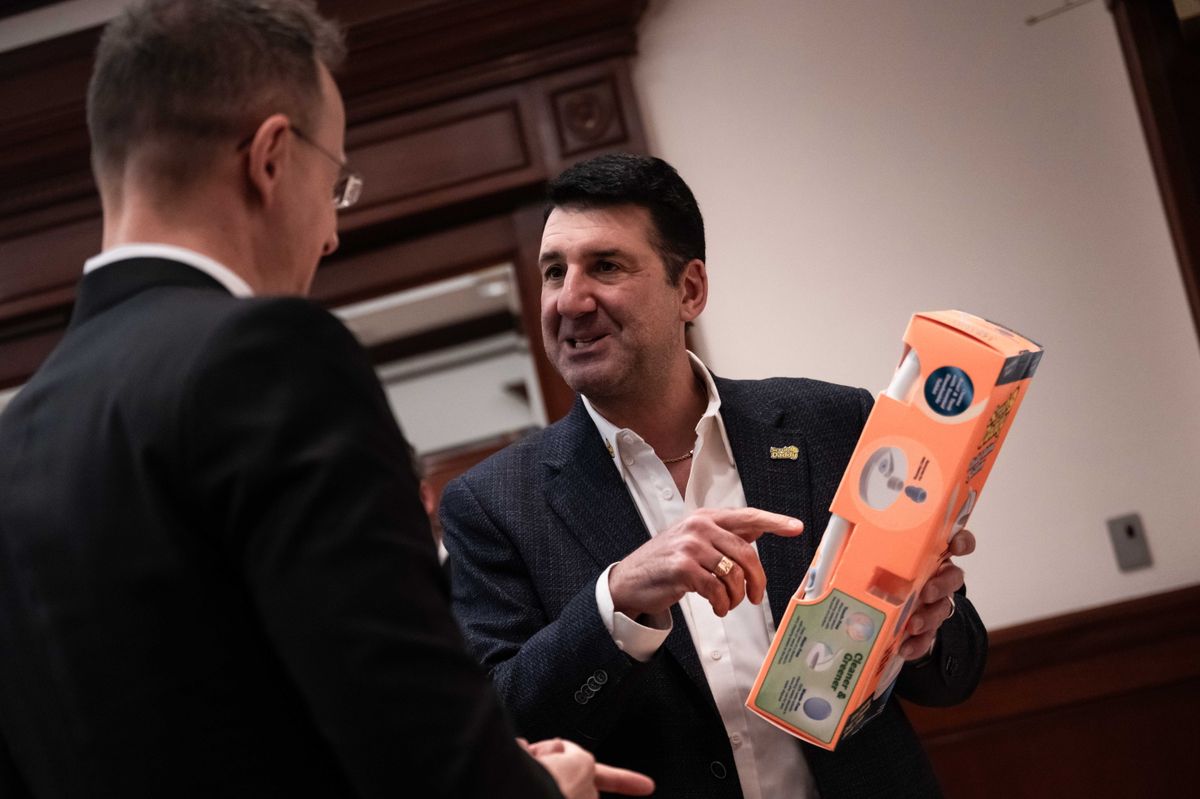 SZIJJÁRTÓ Péter A Scrub Daddy amerikai gyárbővítése a hatodik bejelentett amerikai beruházás Magyarországon két héten belül