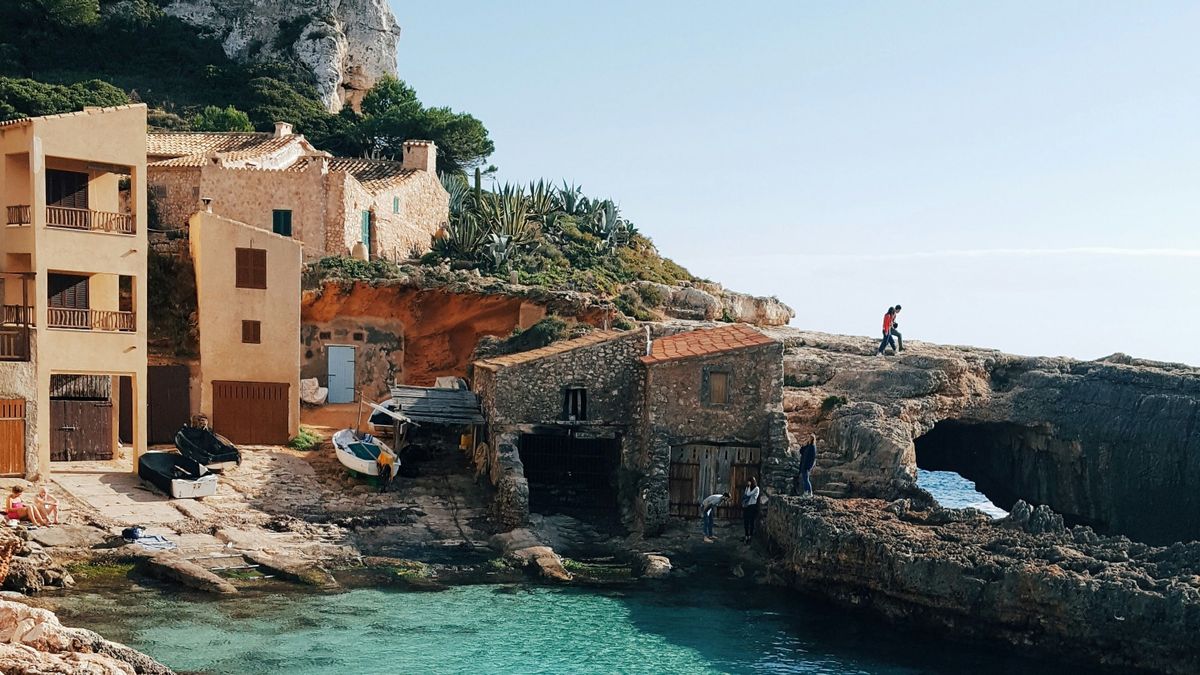 Megreguláznák a turistákat a magyarok egyik kedvenc nyaralóhelyén – súlyos bírságok jöhetnek