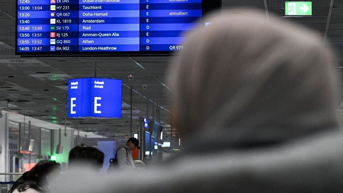 Az iráni háború miatt mélyen a zsebébe kell nyúlnia annak, aki Ázsiába repülne - kevés a járat, horribilis összegekbe kerülnek a jegyek 