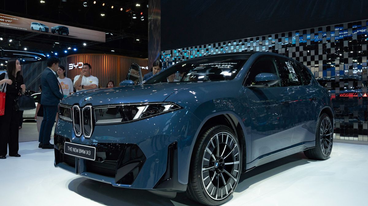 Máris elkezdték másolni a kínaiak a debreceni BMW-t, sajátot akarnak: van néhány látványos különbség a magyarországi modellhez képest – áprilisban leleplezik 