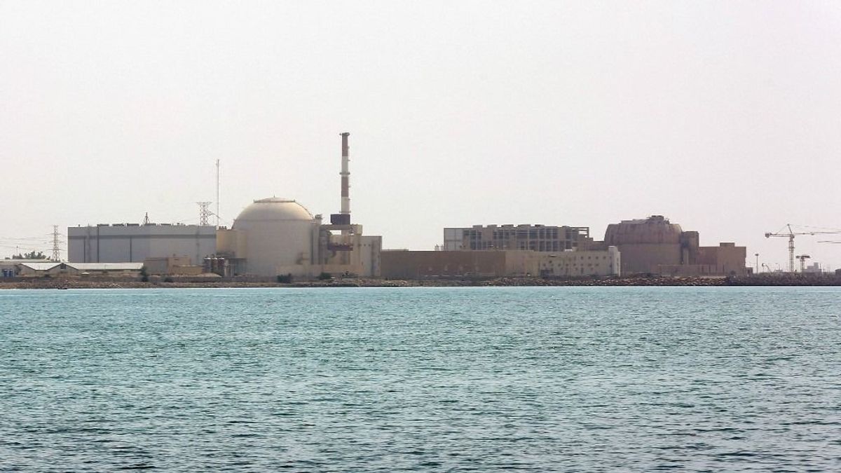 Új szint az iráni háborúban: találat érte az egyetlen atomerőművet – igaza volt az oroszoknak, hogy otthagyták 