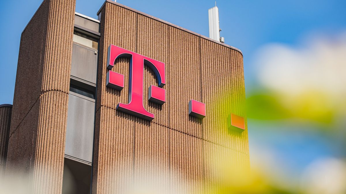 Döntött a Magyar Telekom: óriási összeg mozdul meg, ez már a csúcsdöntéshez is elég lehet 
