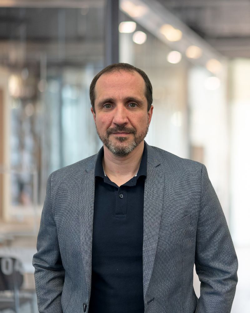 Jehoda Attila szerző profilképe