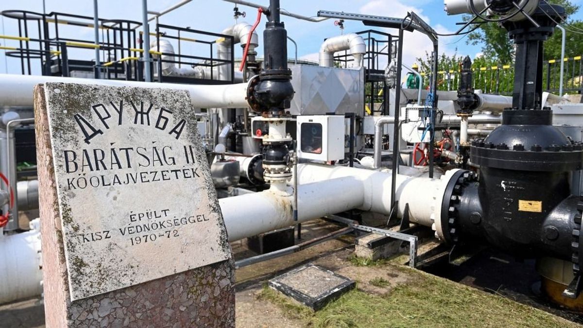 Megszólalt a Kreml, mi lesz most a Barátság-vezetékkel, fog-e rajta olaj jönni Magyarországra: vannak folyamatban lévő közös projektek 