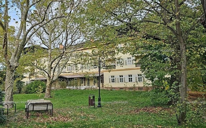 Balatonalmádi postás üdülő
ingatlan árverés licit beruházás felújítás