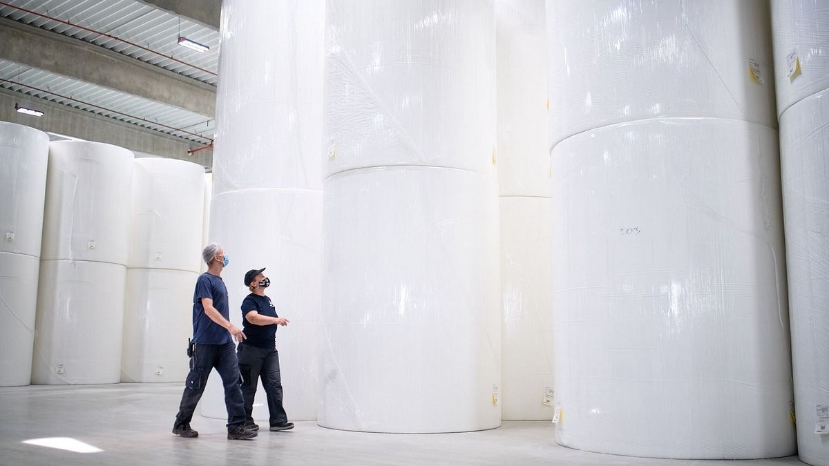 Történelmi bejelentést tett a cégóriás: 40 milliárd forintot önt rá Magyarországra, felvásárolja az olasz multi gyárát – örülhet az 5000 fős kisváros