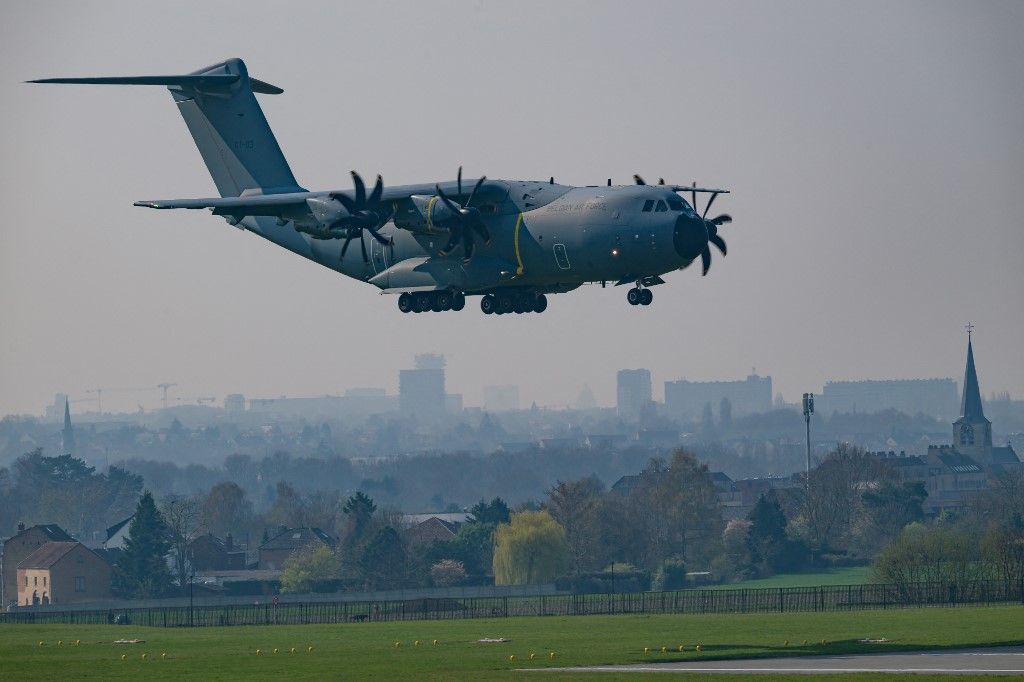A NATO-tag A400M gépe megsérült, de végrehajtotta a küldetést