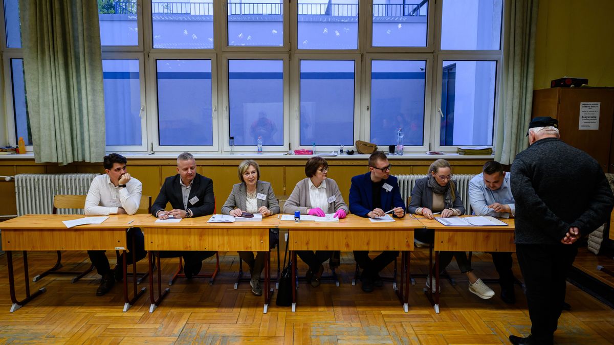 Magyarország választ: megjöttek az első részvételi adatok, megszólalt a miniszterelnök, – élő közvetítésünk 