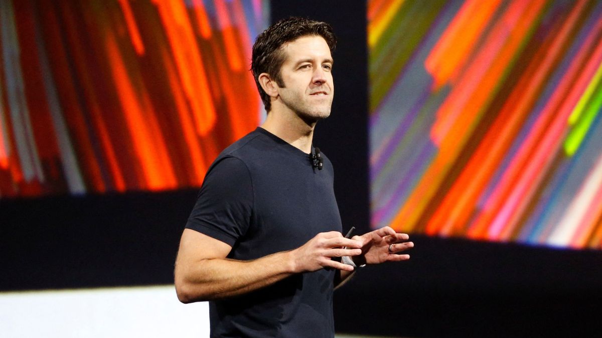 Siri szenved, az iPhone állja: a fejlesztési pokolból kell az új Apple-vezérnek új aranykort építeni