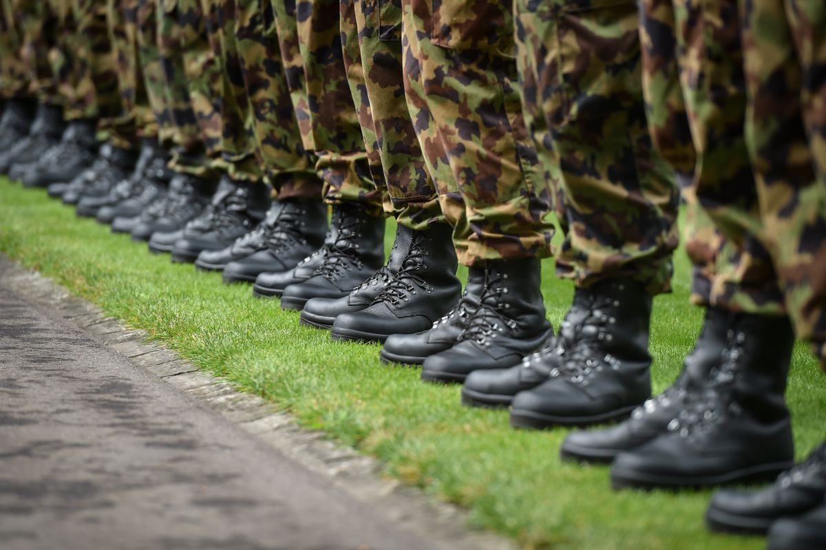 amerikai Swiss,Army,Soldiers,Representing,The,Guard,Of,Honor,Are,Seen hadsereg katona katonaság honvédség sorkatonaság