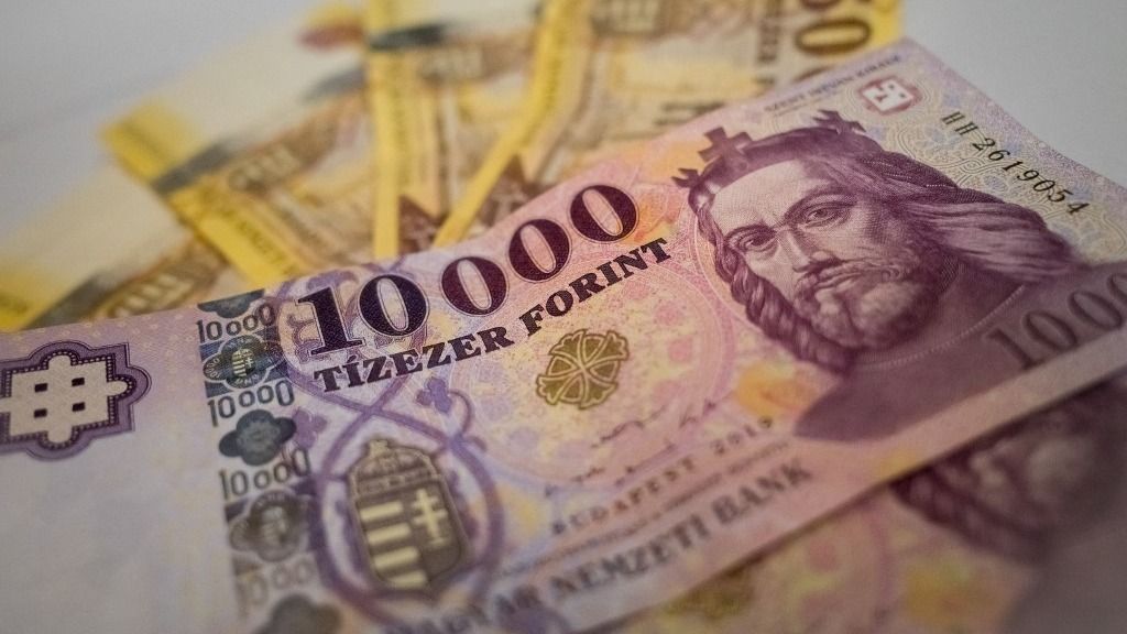 Hungarian Forint Banknotes bér