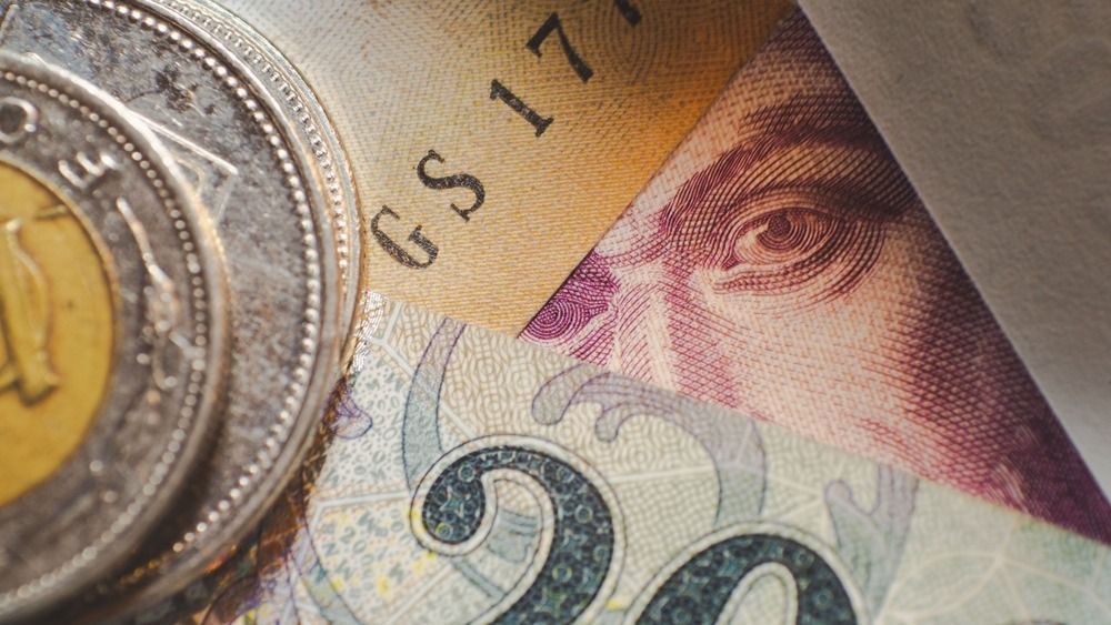 Budapest,,Hungary,-,Jun,11,,2022:,The,Hungarian,Forint,Coins
költségvetés, államháztartás