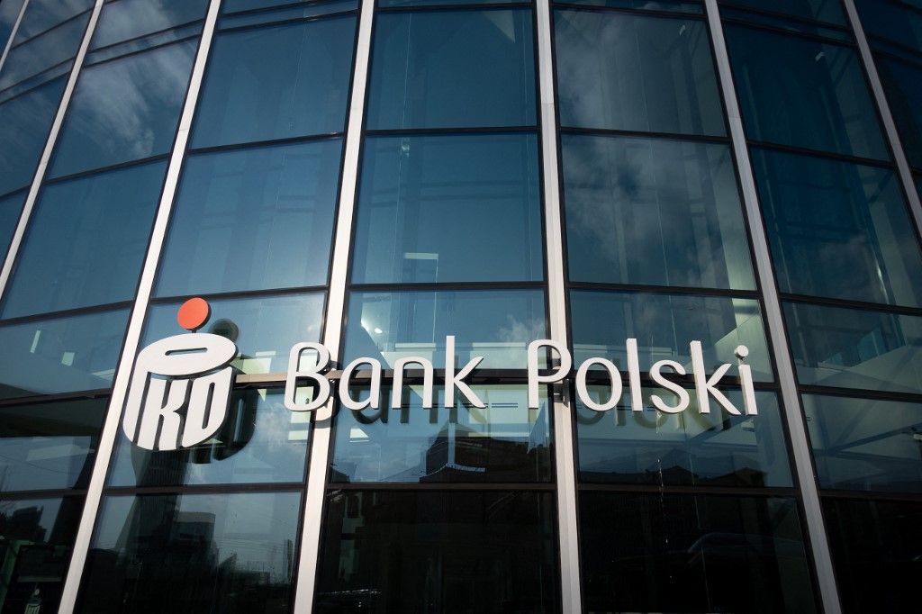 OTP ife, Traffic And Architecture In Warsaw