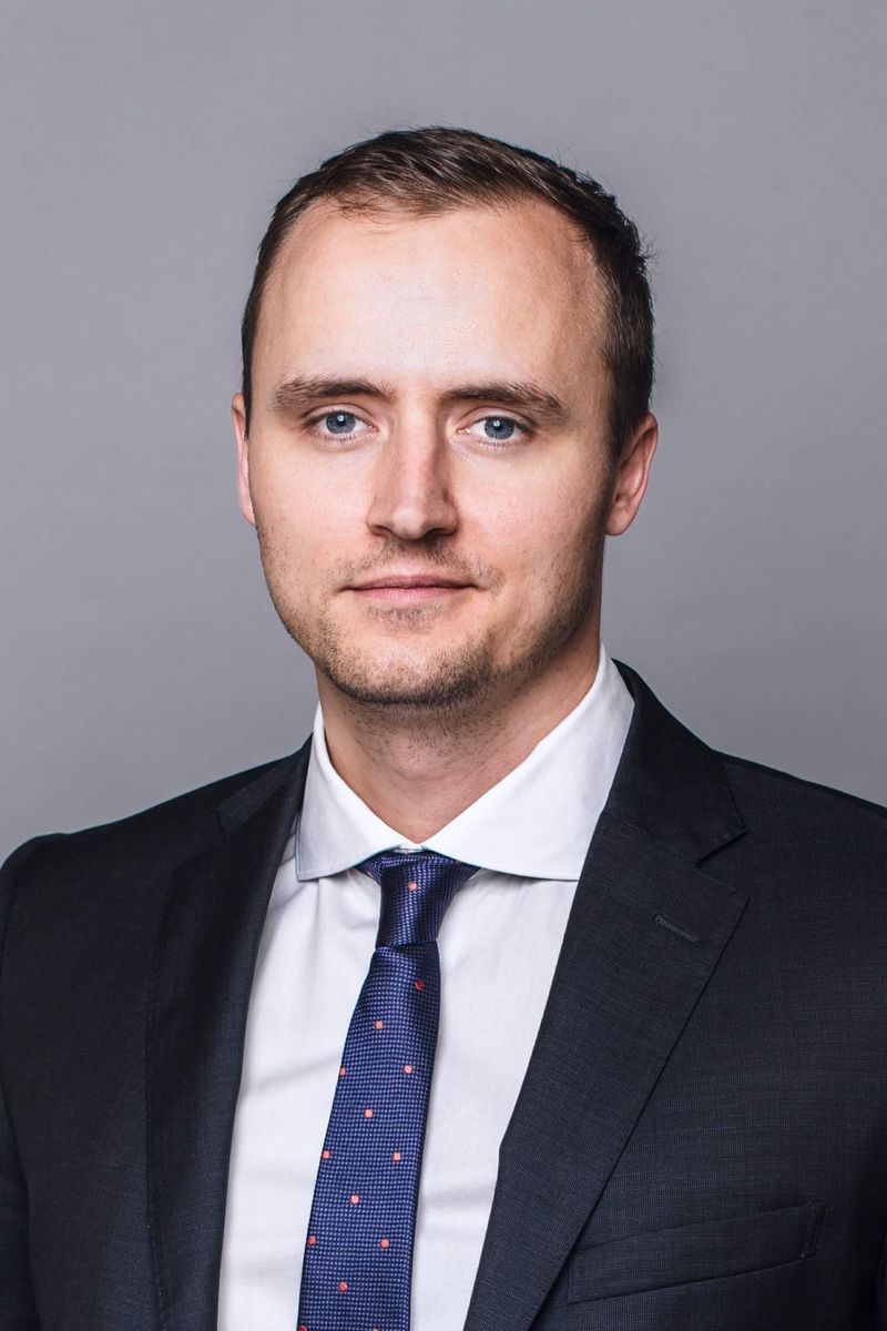 Ladányi Sándor szerző profilképe