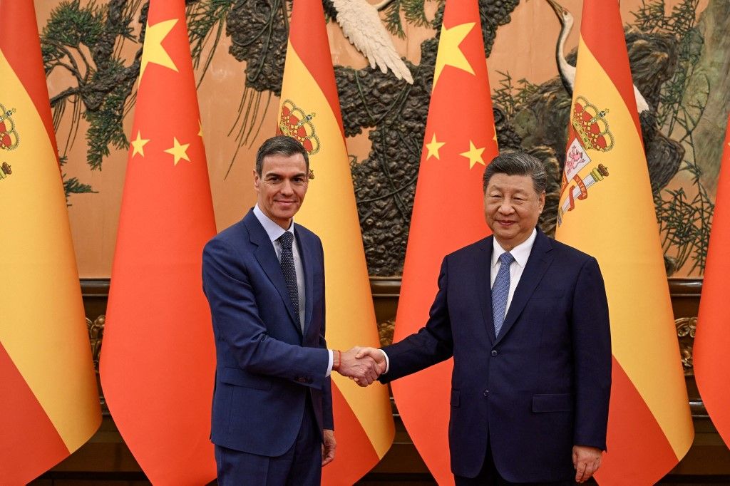 Az iráni háború közepette teljes a piros-sárga egyetértés: Pedro Sánchez, és vendéglátója Hszi Csin-ping