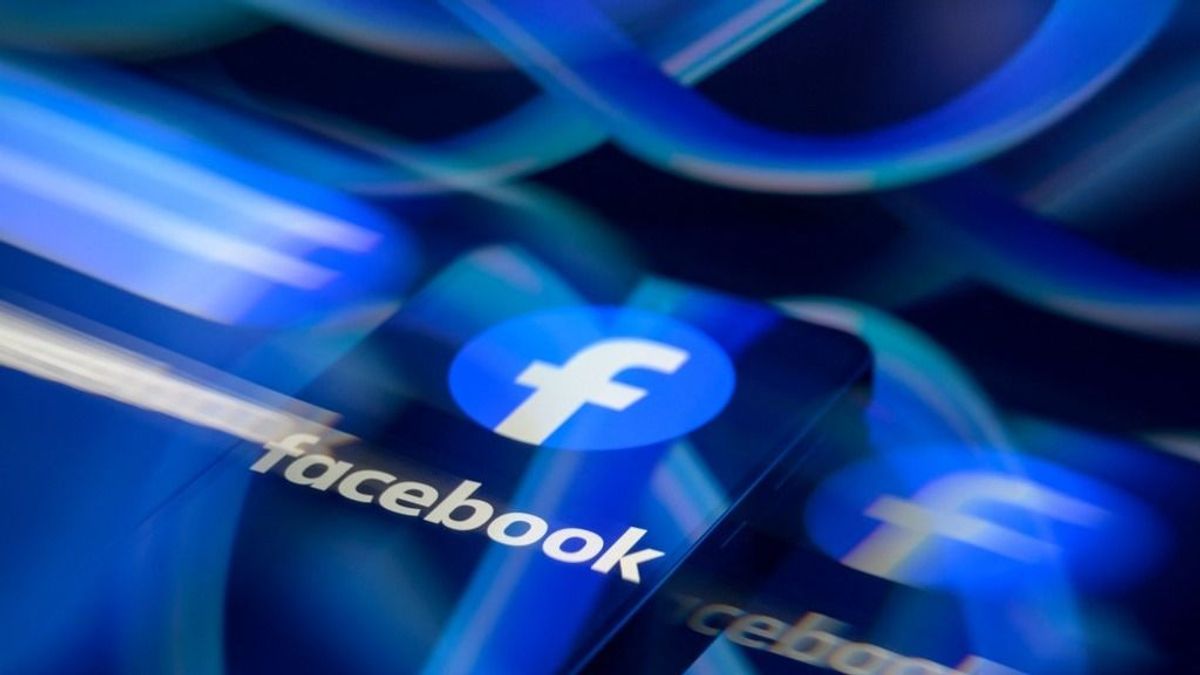 Több tízmilliárd forintnyi összeget is lehet keresni a Facebooknál 