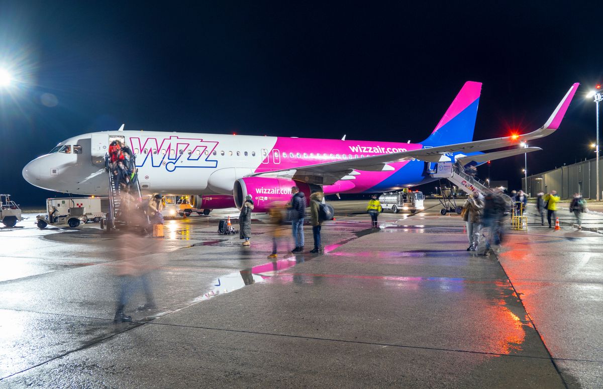 Debrecen,-,Jan,17:,Airplane,Wit,Wizz,Air,Logotype,At Wizz Air 