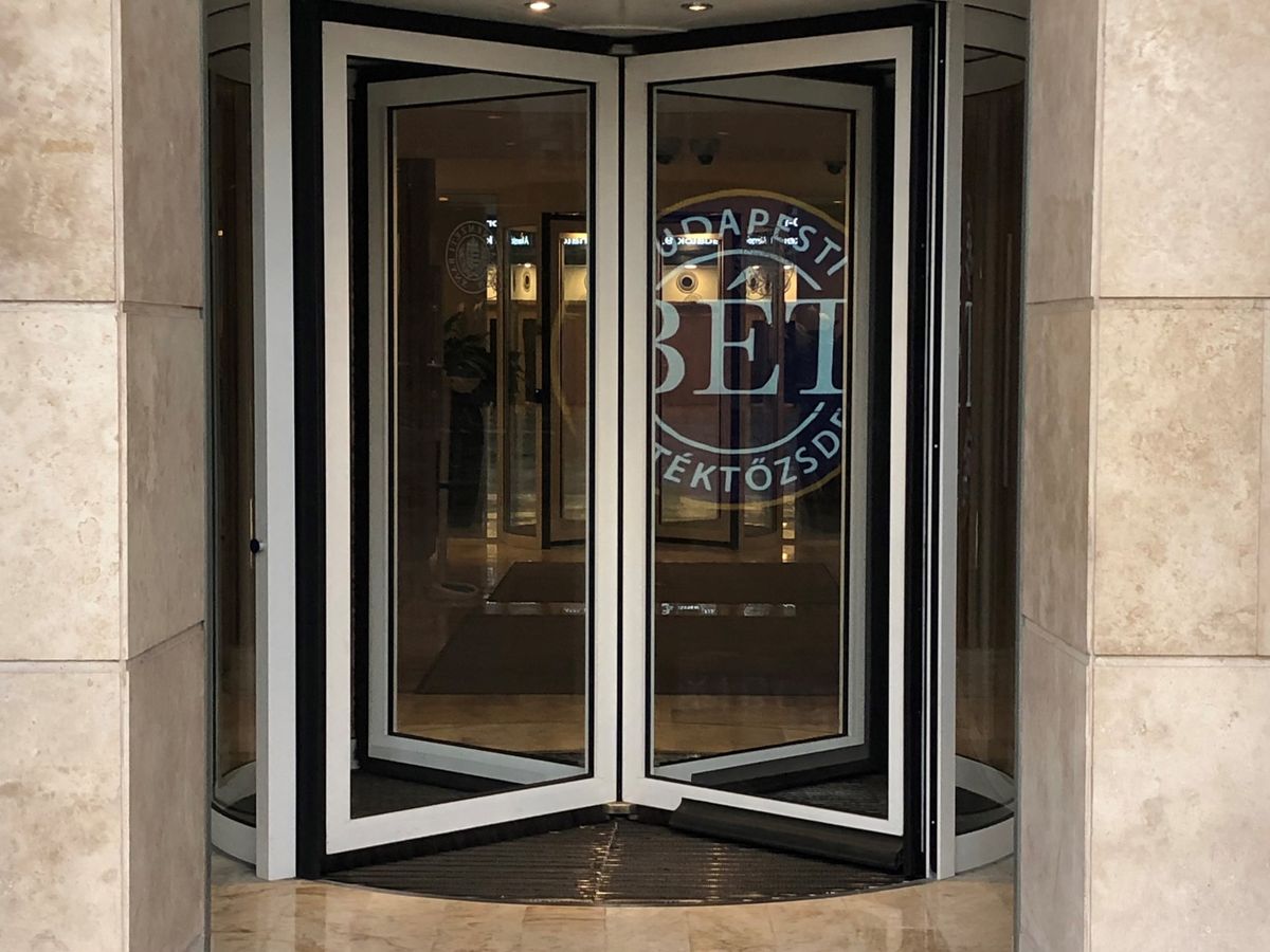 Magyar részvények választás után: egyes papírok ellenállhatnak a rossz hangulatnak, de belföldön és külföldön is hatalmas a bizonytalanság