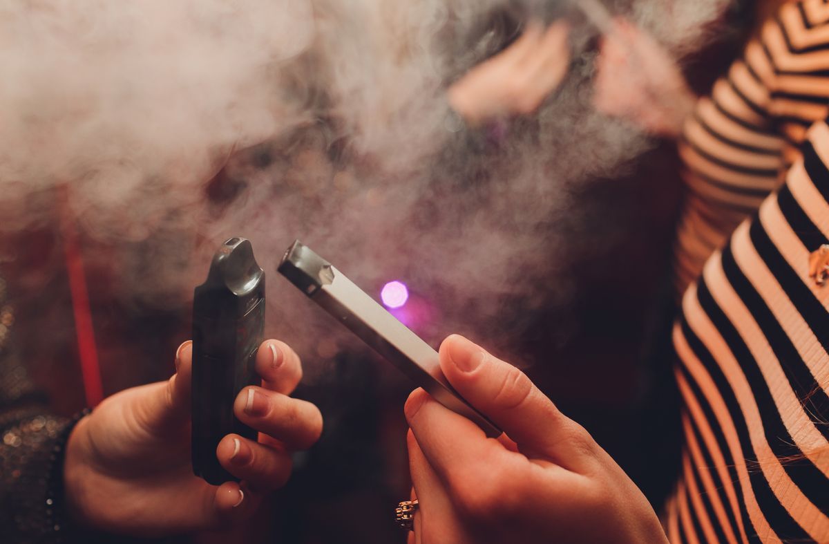 Pod,Or,Ultra-portable,Systems,Vape,Is,The,Newest,Electronic,Cigarette