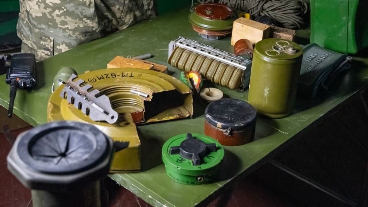 Így lesz aranyvécé Ukrajnában az EU költségén: álaknákat telepítettek, aztán borsos pénzért felszedték 