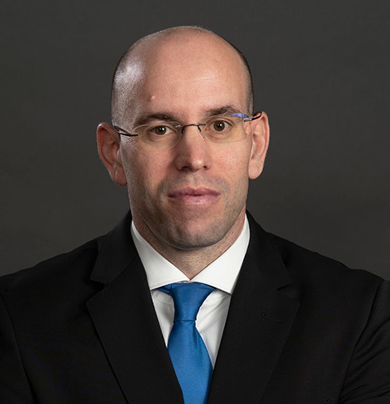 Kovaloczy Áron szerző profilképe