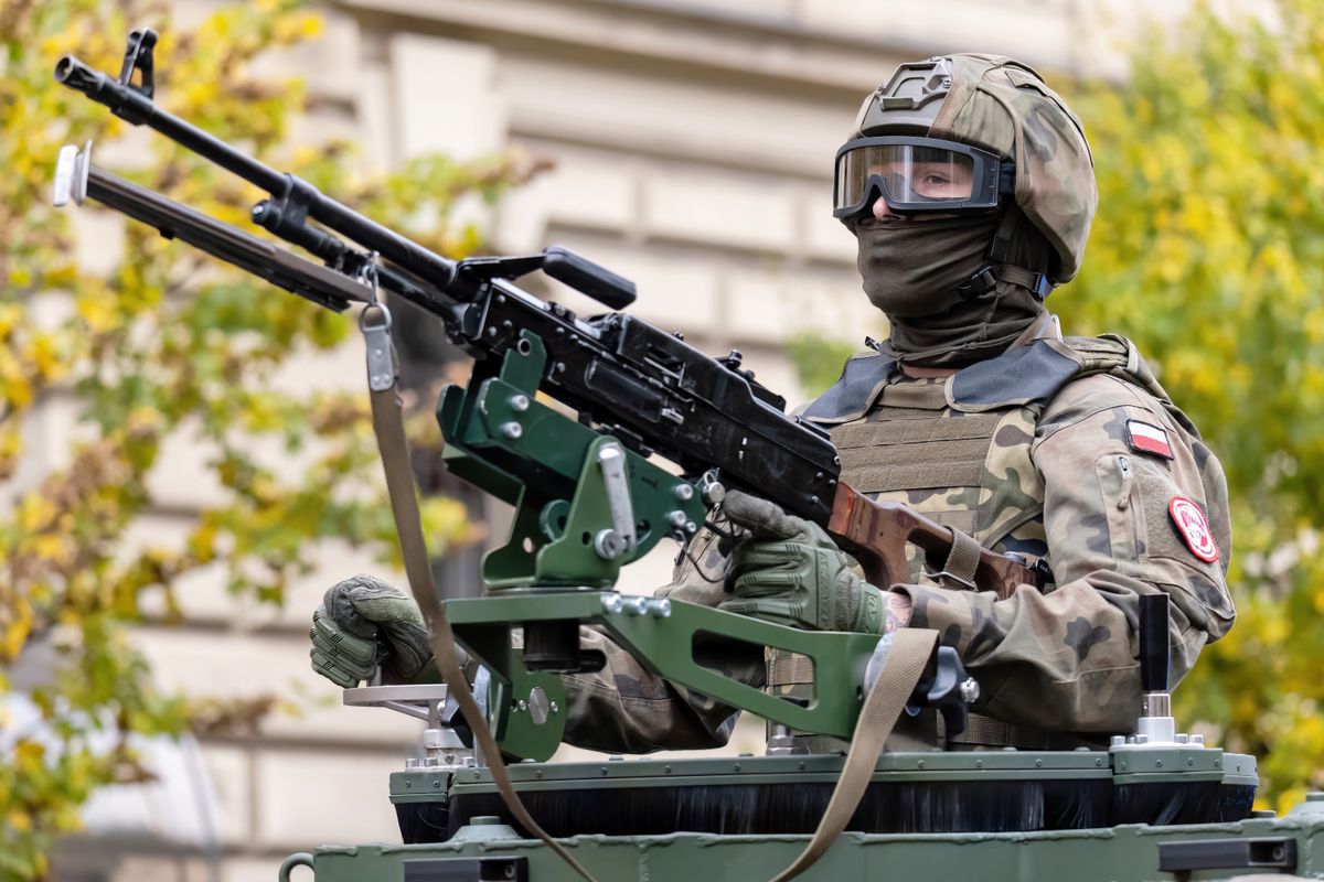 Kimondták: Európa saját hadsereget állíthat fel, ami belép a NATO helyére – őszintén beszélt az unió védelmi főnöke