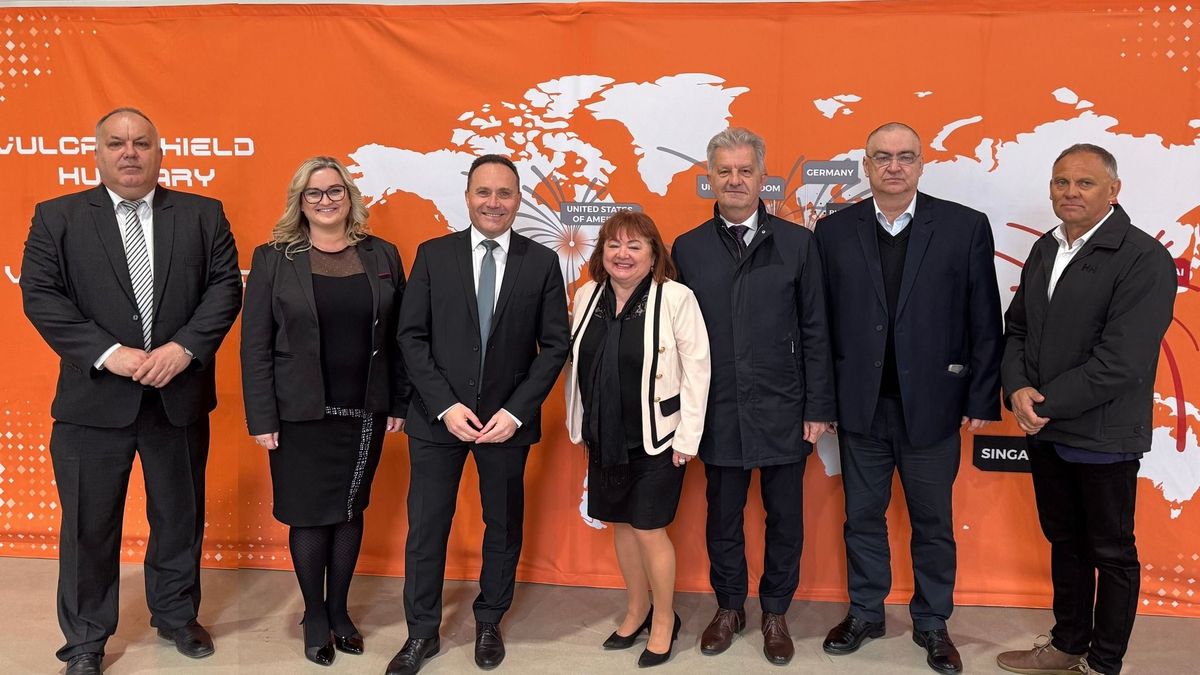 Micsoda nap: letették az új magyar óriásgyár alapkövét a vidéki nagyvárosban, több ezer munkahely jön létre - a jövő elkezdődött 