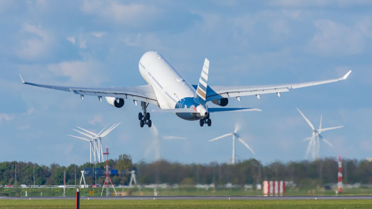 repülőtér, repülőgép, repülés, utazáslégi közlekedés, légiközlekedés Lufthansa