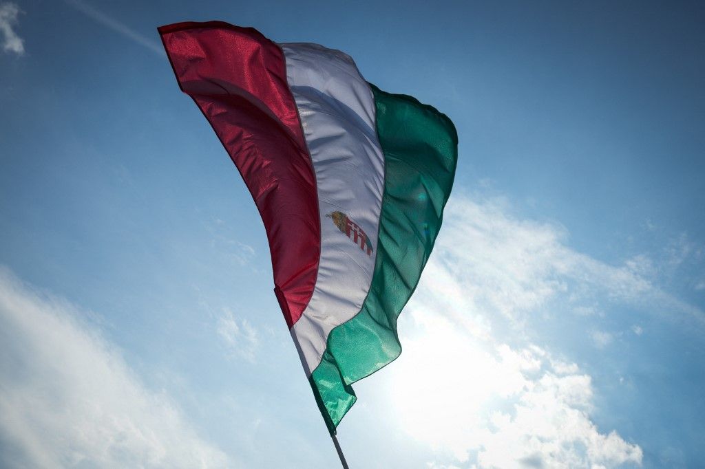 Crowds Attend Anti-government Concert In Budapest