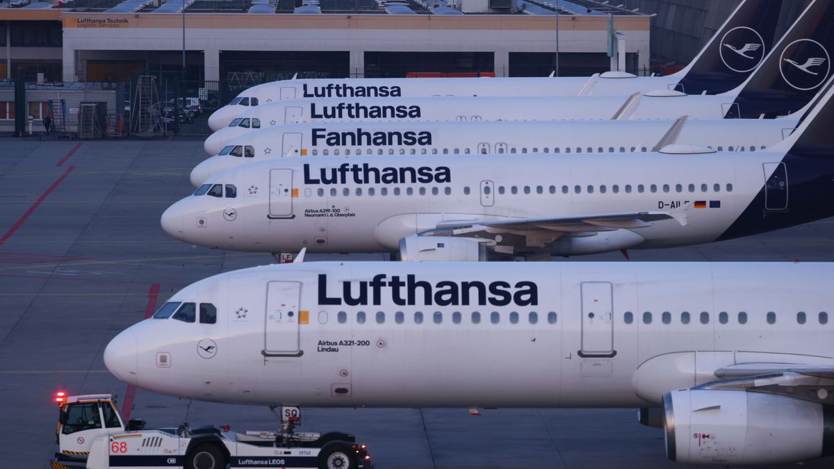 Labor Union Strike Causes Disruption At German Airport
Lufthansa