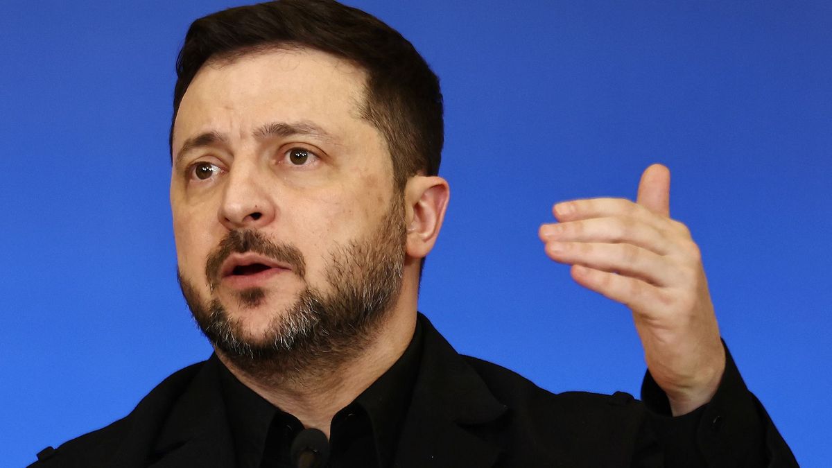 Egy budapesti álom vége: Zelenszkij találkozna Putyinnal, de nem Magyarországot nézte ki 