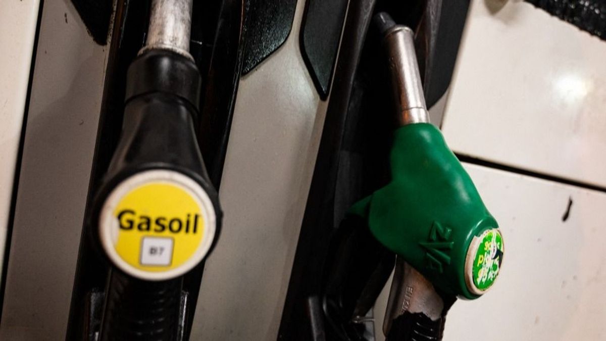 Erre senki nincs felkészülve: az oroszok napra pontosan megmondták, mikor fogy el az üzemanyag Európából – jön az utolsó tankhajó a Hormuzi-szoroson 